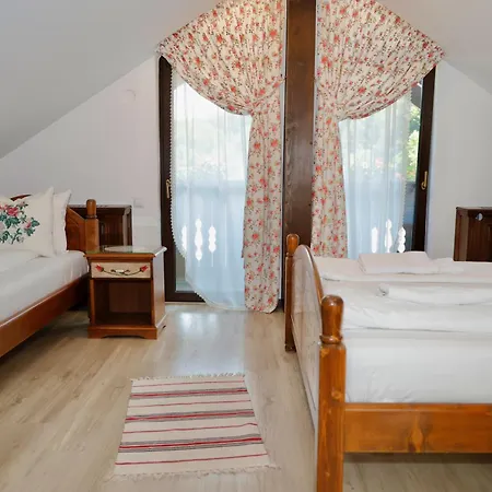 Casa Stefania Konukevi